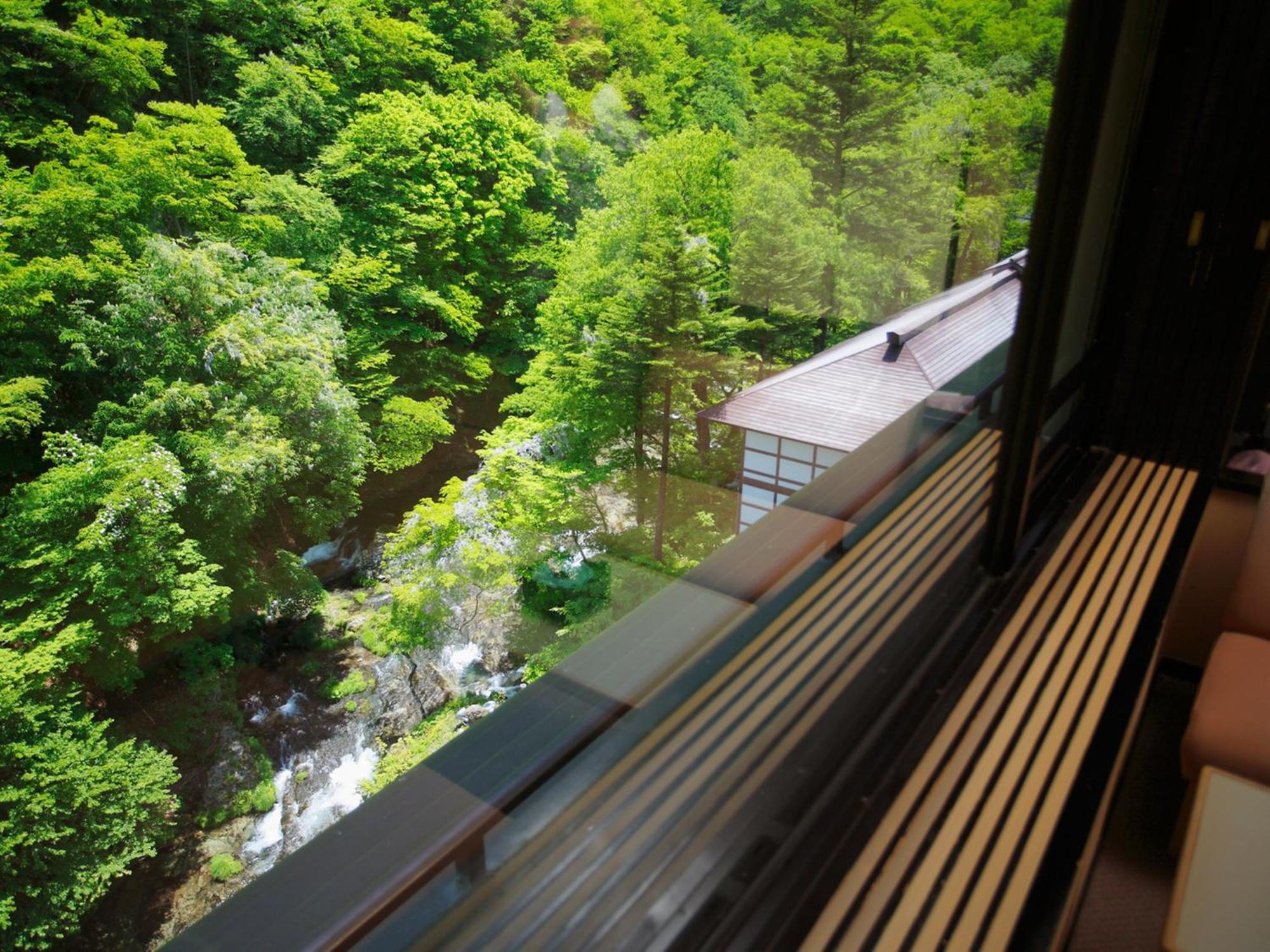 ホテル 彩り湯かしき花と華 日光市 エクステリア 写真